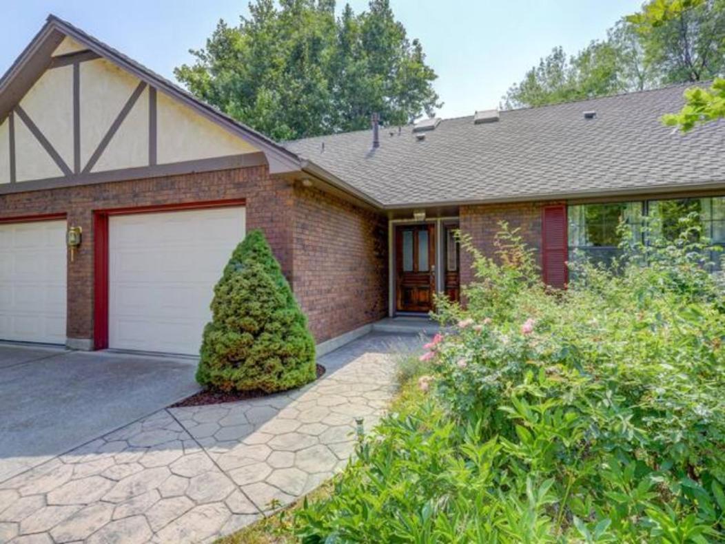 Experience Nirvana With Artwork Collections From Around The Globe Located In Lakewood Neighborhood In Se Boise Next To A Park, Minutes From Bown Crossing And The Boise River, 10 Minutes To Downtown, 4 Beds, Sleeps 8, Pets Welcome In Large Fenced In Y Luaran gambar